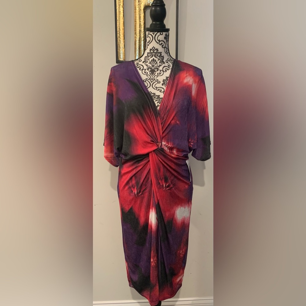 Bold Elements Front Twist Floral Dress